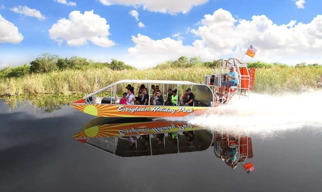 60-Minute* Airboat Tour